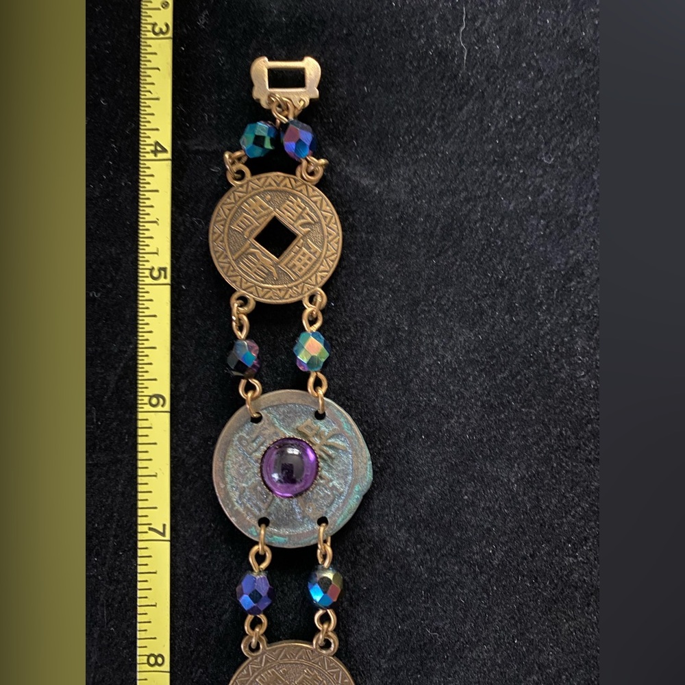 Bracelet with coin-like disks and iridescent beads. - Picture 5 of 7